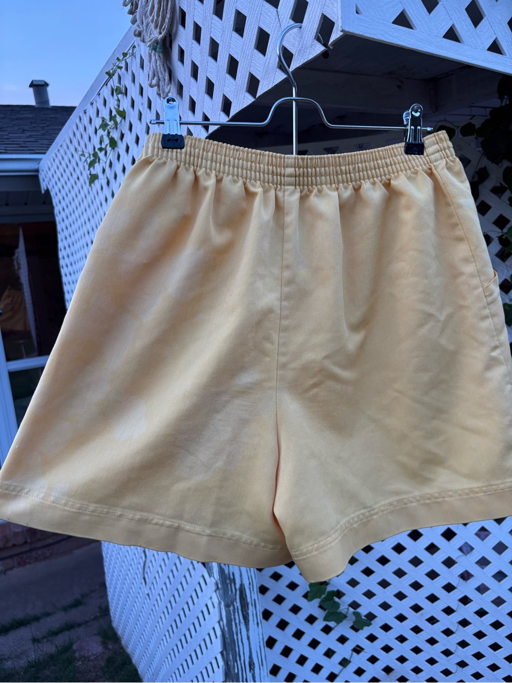 Vintage Levi's High-Waist Yellow Women's Shorts
